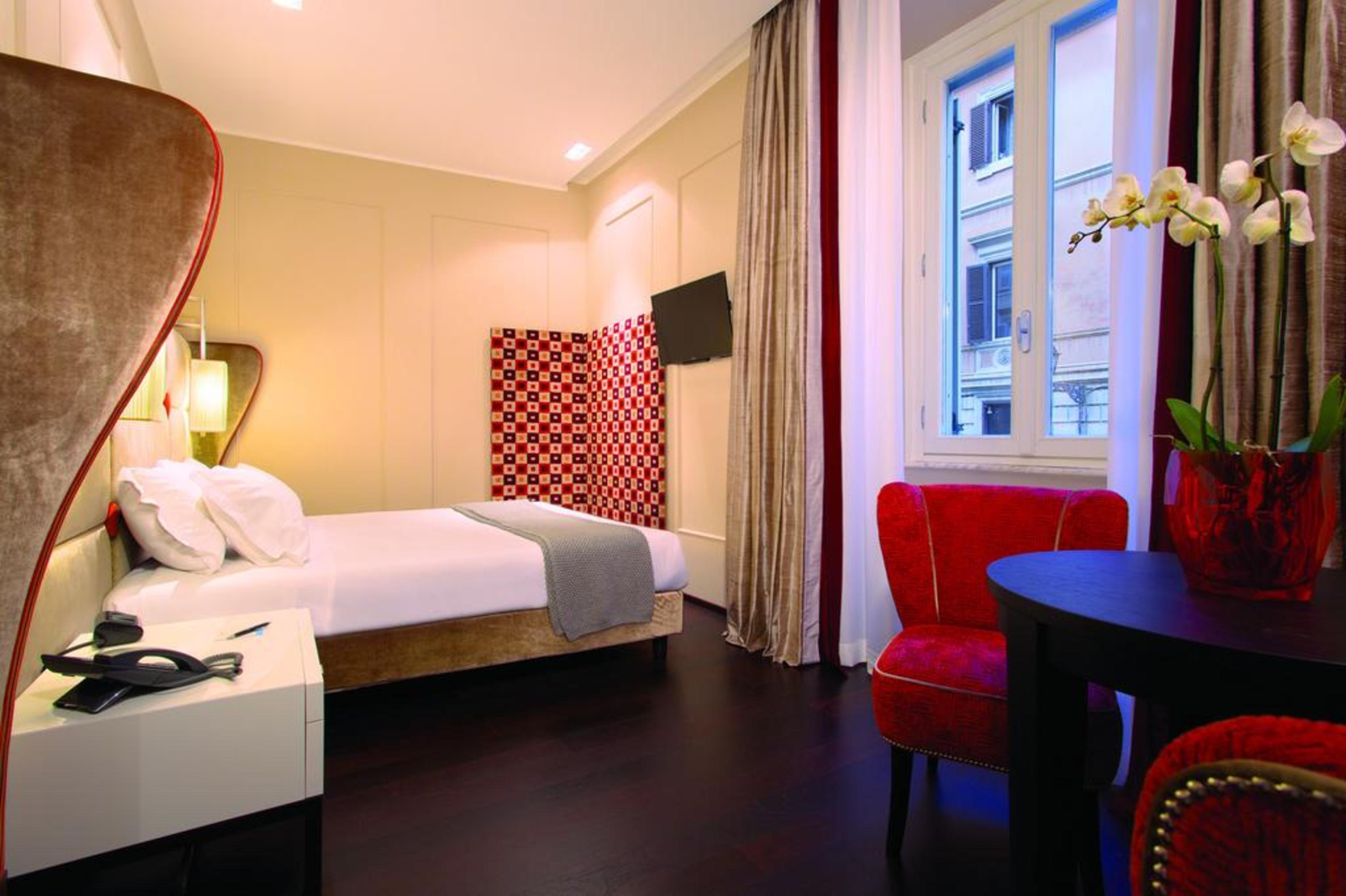 Stendhal Luxury